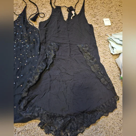 Bundle Of 4 Free People Dresses - Picture 2 of 9